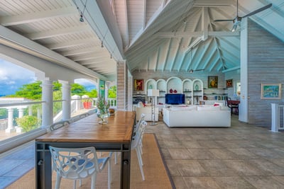 Luxury Villa Photo #21