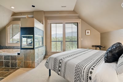 Luxury Villa Photo #21