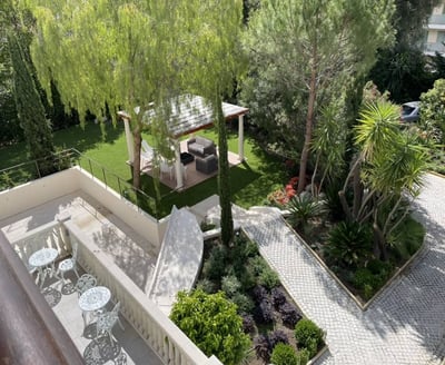 Luxury Villa Photo #6