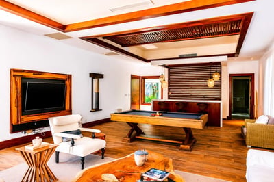 Luxury Villa Photo #26