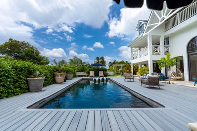 Luxury Villa Photo #6