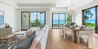 Luxury Villa Photo #2