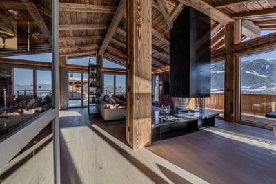 Luxury Villa Photo #17