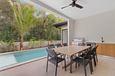 Luxury Villa Photo #39