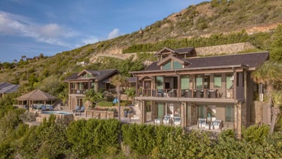 Luxury Villa Photo #34