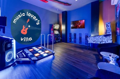 Luxury Villa Photo #17