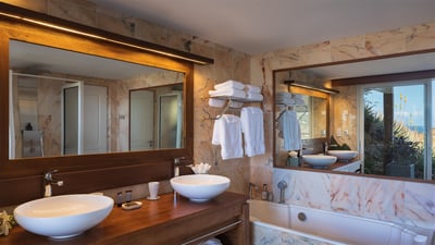 Luxury Villa Photo #32