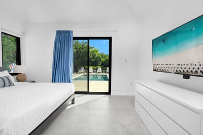 Luxury Villa Photo #14