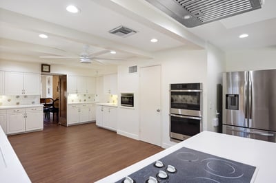 Luxury Villa Photo #26
