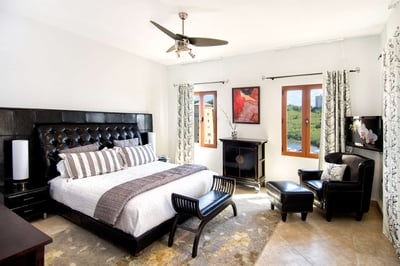 Luxury Villa Photo #5