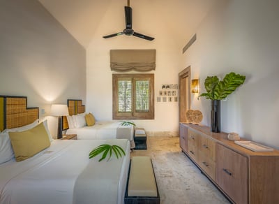 Luxury Villa Photo #45