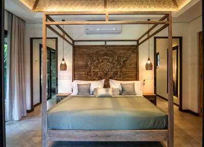 Luxury Villa Photo #18