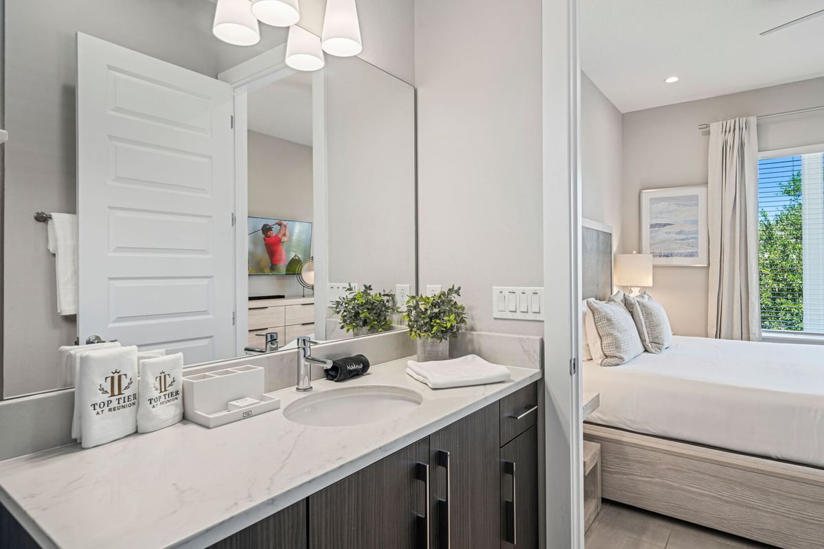 Reunion Tropical Retreat