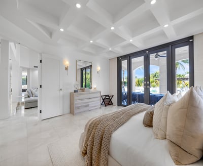 Luxury Villa Photo #36