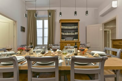 Luxury Villa Photo #4