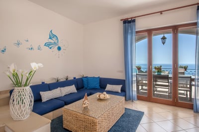 Luxury Villa Photo #18