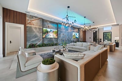 Luxury Villa Photo #22