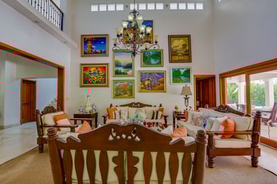 Luxury Villa Photo #13
