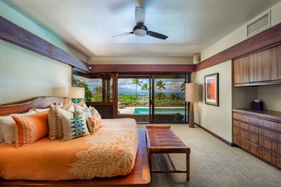 Luxury Villa Photo #22