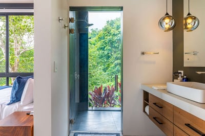 Luxury Villa Photo #43