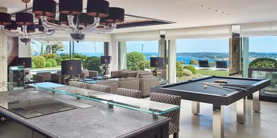 Luxury Villa Photo #28
