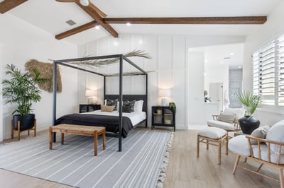 Palm Room: The Primary Suite