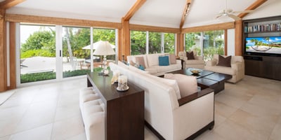 Luxury Villa Photo #9