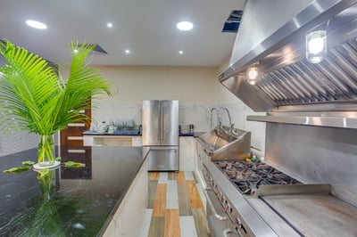 Luxury Villa Photo #34