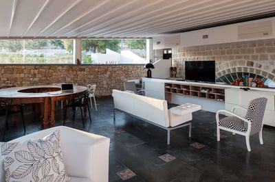 Luxury Villa Photo #18