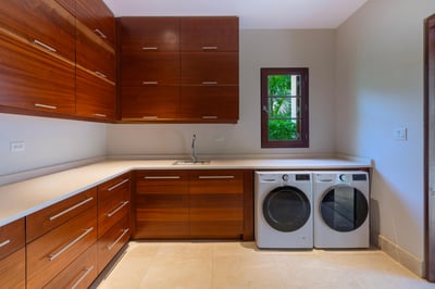Luxury Villa Photo #32