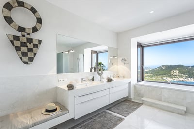 Luxury Villa Photo #29