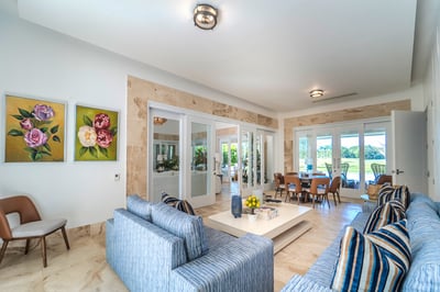 Luxury Villa Photo #20