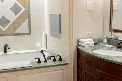 Luxury Villa Photo #18