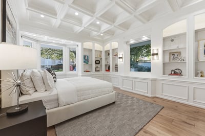 Luxury Villa Photo #30