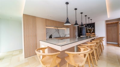 Kitchen & Dining Area