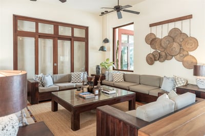 Luxury Villa Photo #14