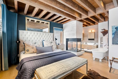 Luxury Villa Photo #21