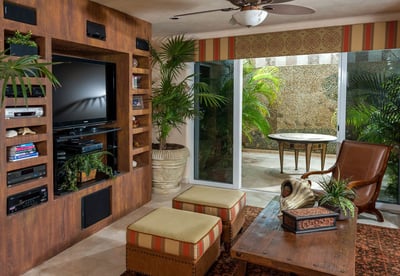 Luxury Villa Photo #13