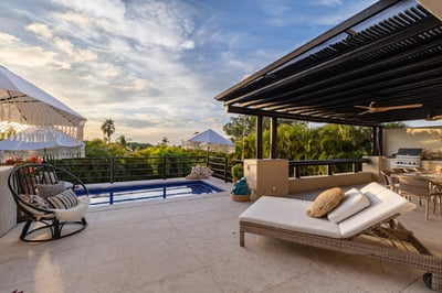 Luxury Villa Photo #8