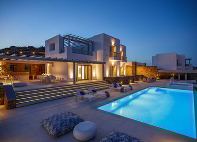 Luxury Villa Photo #12