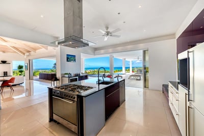 Luxury Villa Photo #11