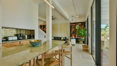 Luxury Villa Photo #24