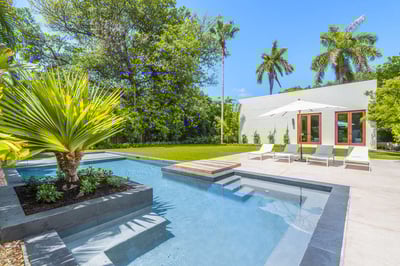 Luxury Villa Photo #5