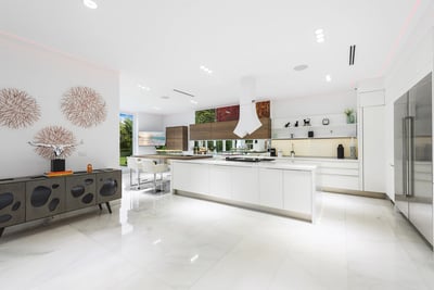 Luxury Villa Photo #18