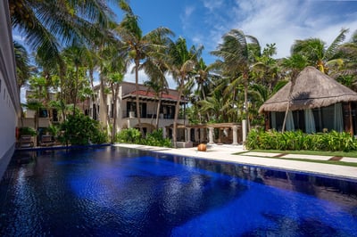 Luxury Villa Photo #11