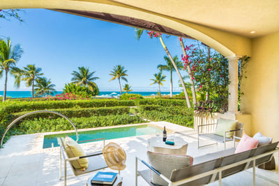 Grace Bay,Estate 5 BDM Beach Level Pool Residence