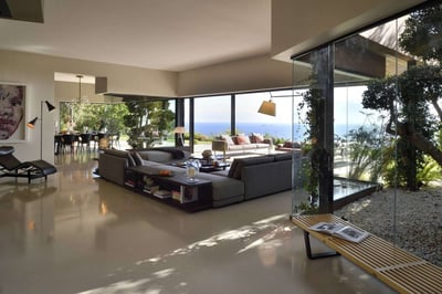 Luxury Villa Photo #12