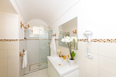 Luxury Villa Photo #34