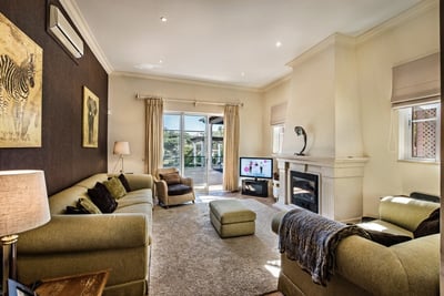 Luxury Villa Photo #18