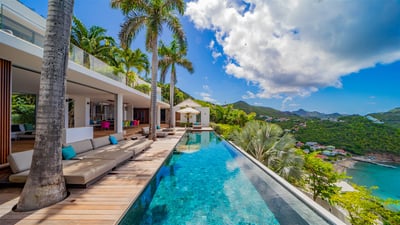 Luxury Villa Photo #11